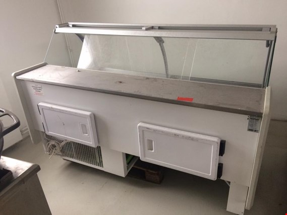 Used 30042892 Refrigerated display case RIO Grande II for Sale (Auction Standard) | NetBid Industrial Auctions